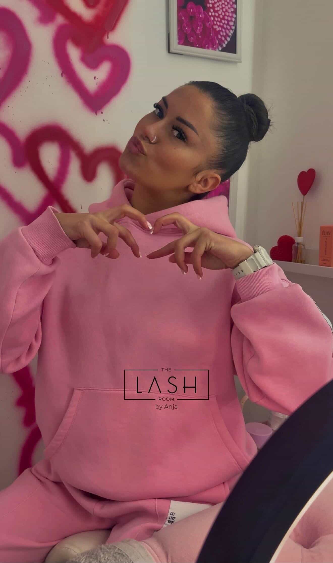 Anja Lash Room artist
